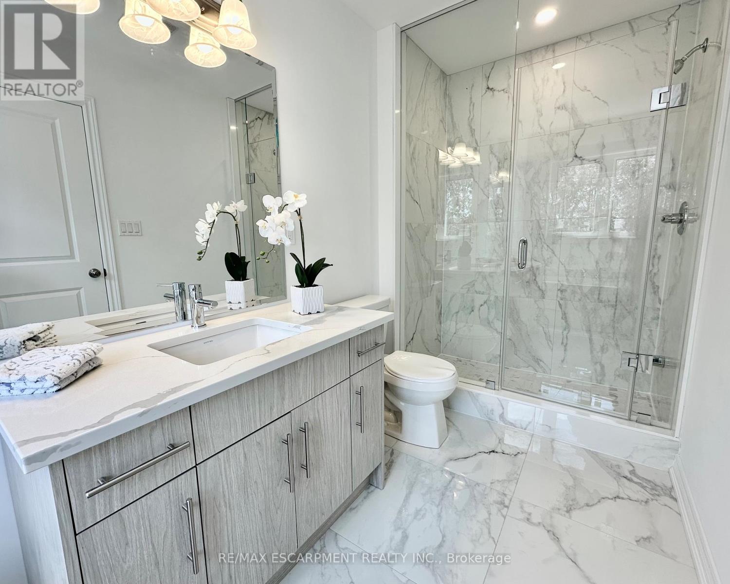 15 Davinci Boulevard, Hamilton, Ontario  L9B 1B7 - Photo 26 - X12937216