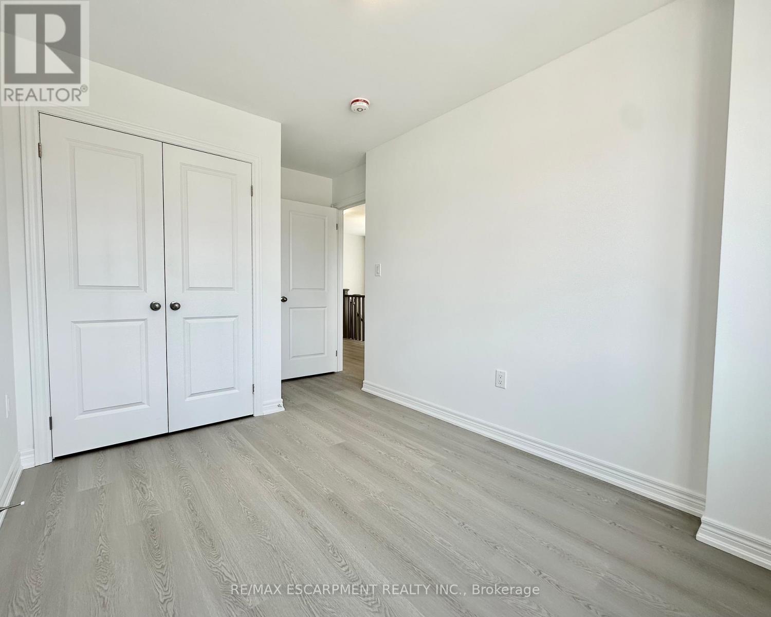 15 Davinci Boulevard, Hamilton, Ontario  L9B 1B7 - Photo 31 - X12937216