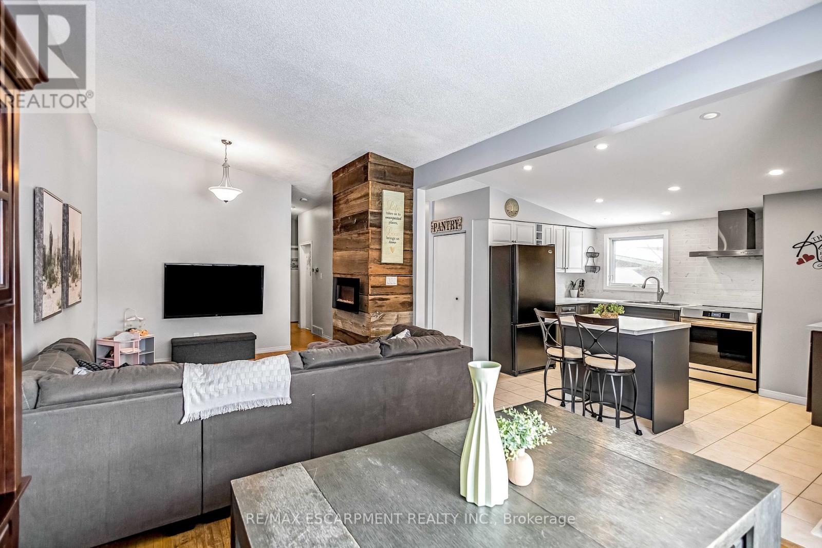 5 Carrington Court, Hamilton, Ontario  L9A 4N5 - Photo 14 - X12937218