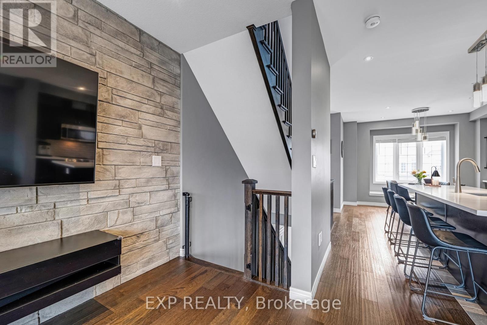 17 - 122 Dundas Street E, Hamilton, Ontario  L9H 7N3 - Photo 13 - X12935808