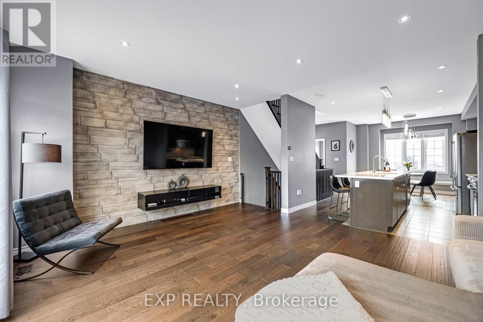 17 - 122 Dundas Street E, Hamilton, Ontario  L9H 7N3 - Photo 17 - X12935808