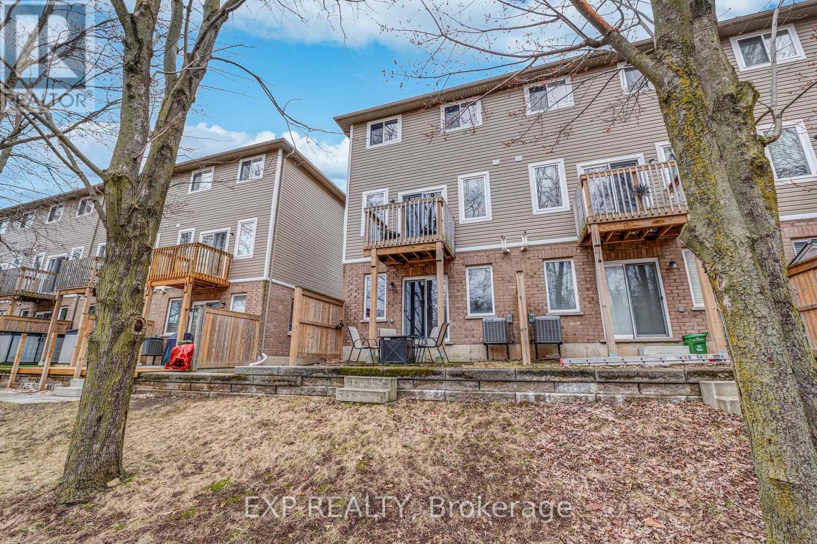 17 - 122 Dundas Street E, Hamilton, Ontario  L9H 7N3 - Photo 44 - X12935808