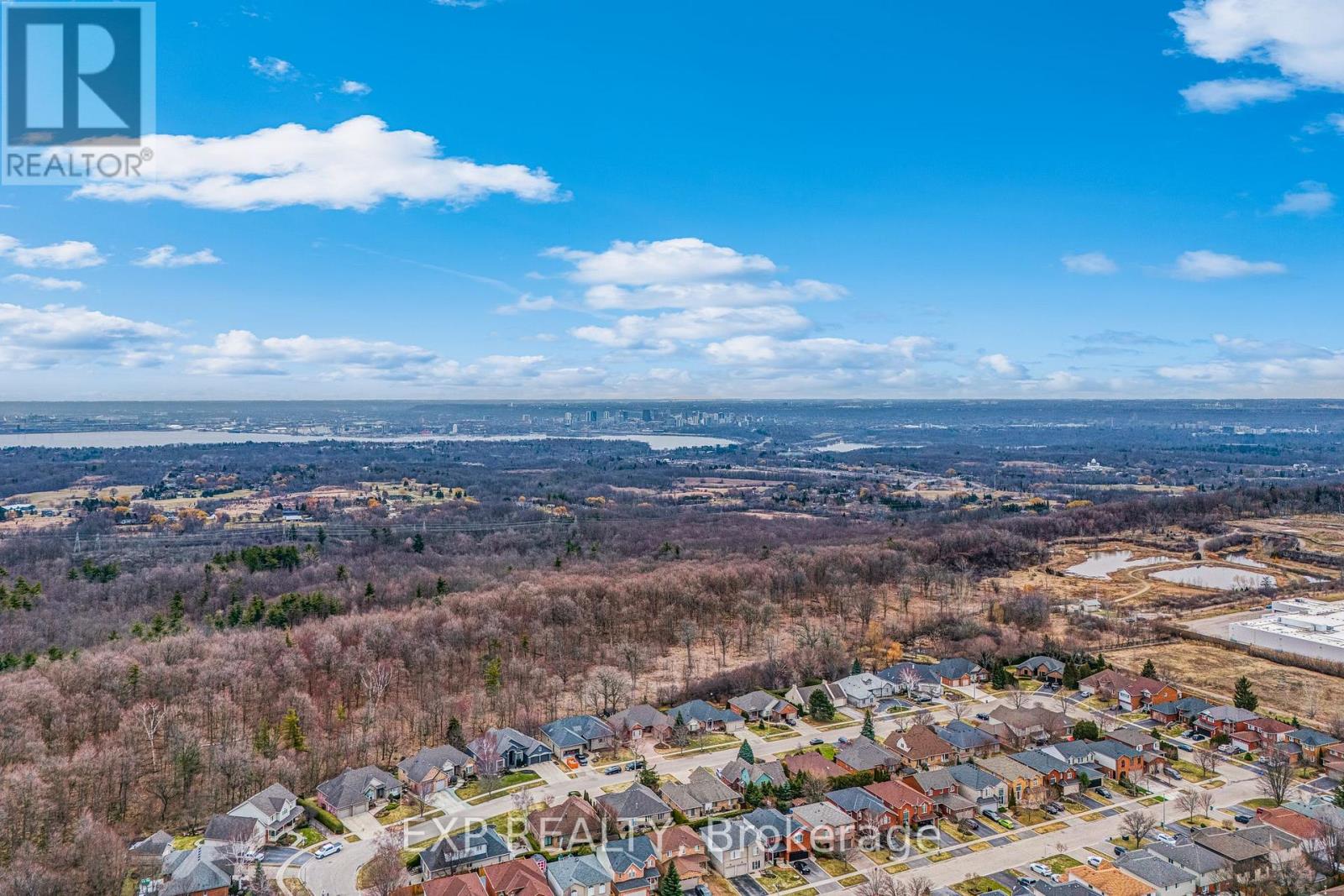 17 - 122 Dundas Street E, Hamilton, Ontario  L9H 7N3 - Photo 47 - X12935808