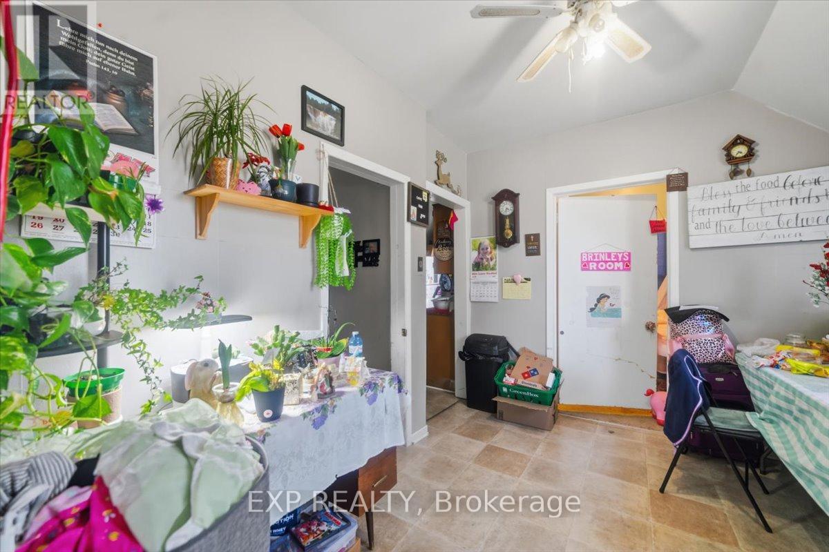 36 Cedar Street, Aylmer, Ontario  N5H 2E7 - Photo 11 - X12932008