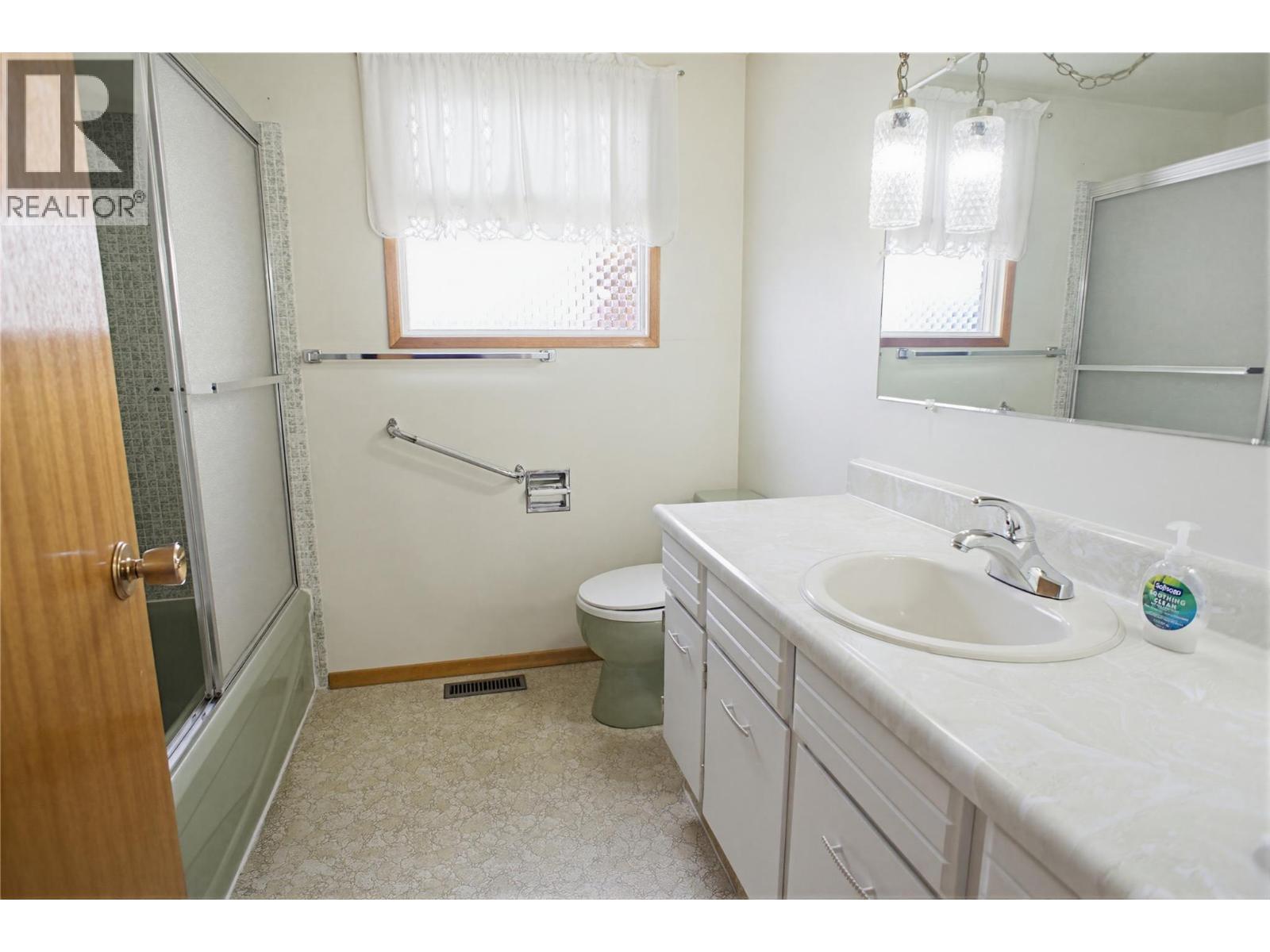 650 13th Avenue, Kamloops, British Columbia  V2C 3Y9 - Photo 25 - 10381091