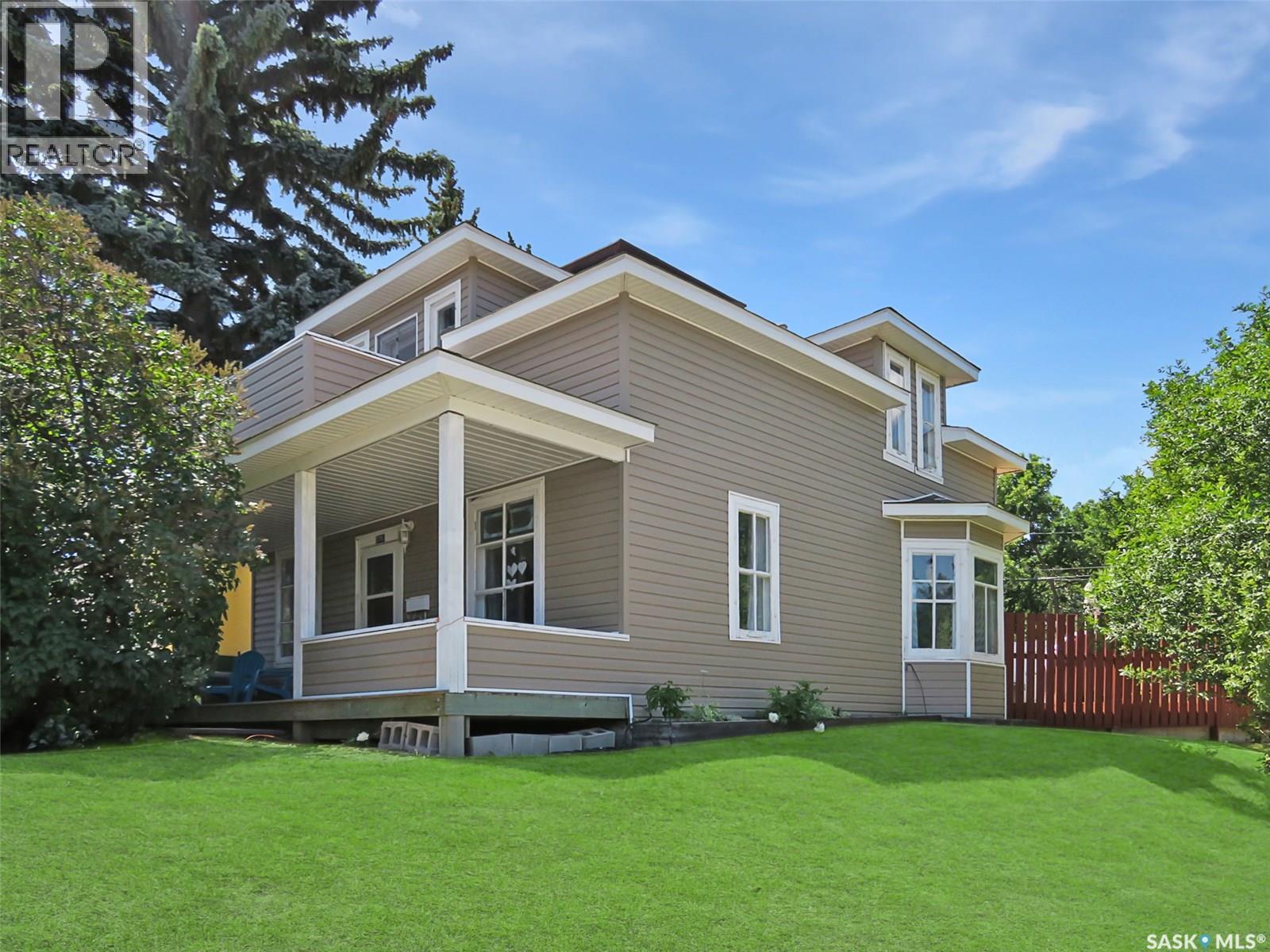 376 5th AVENUE NW, Swift Current