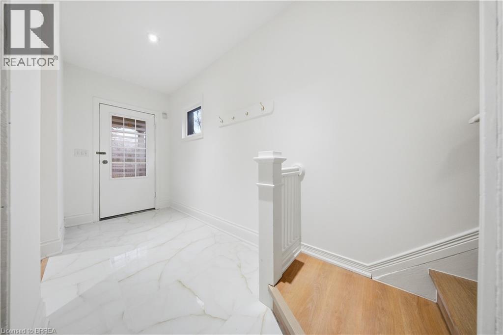 135 Marlborough Street, Brantford, Ontario  N3S 4S7 - Photo 6 - 40814161