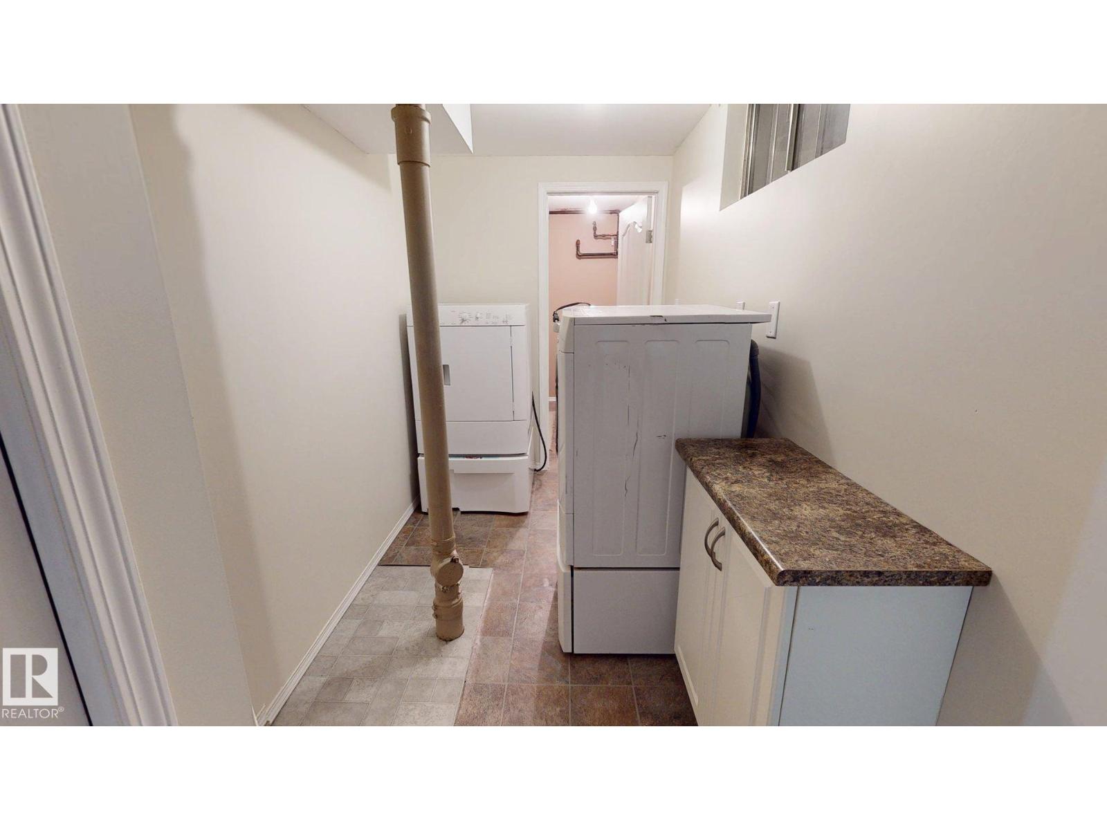 363 Richfield Rd Nw, Edmonton, Alberta  T6K 0K7 - Photo 28 - E4479486