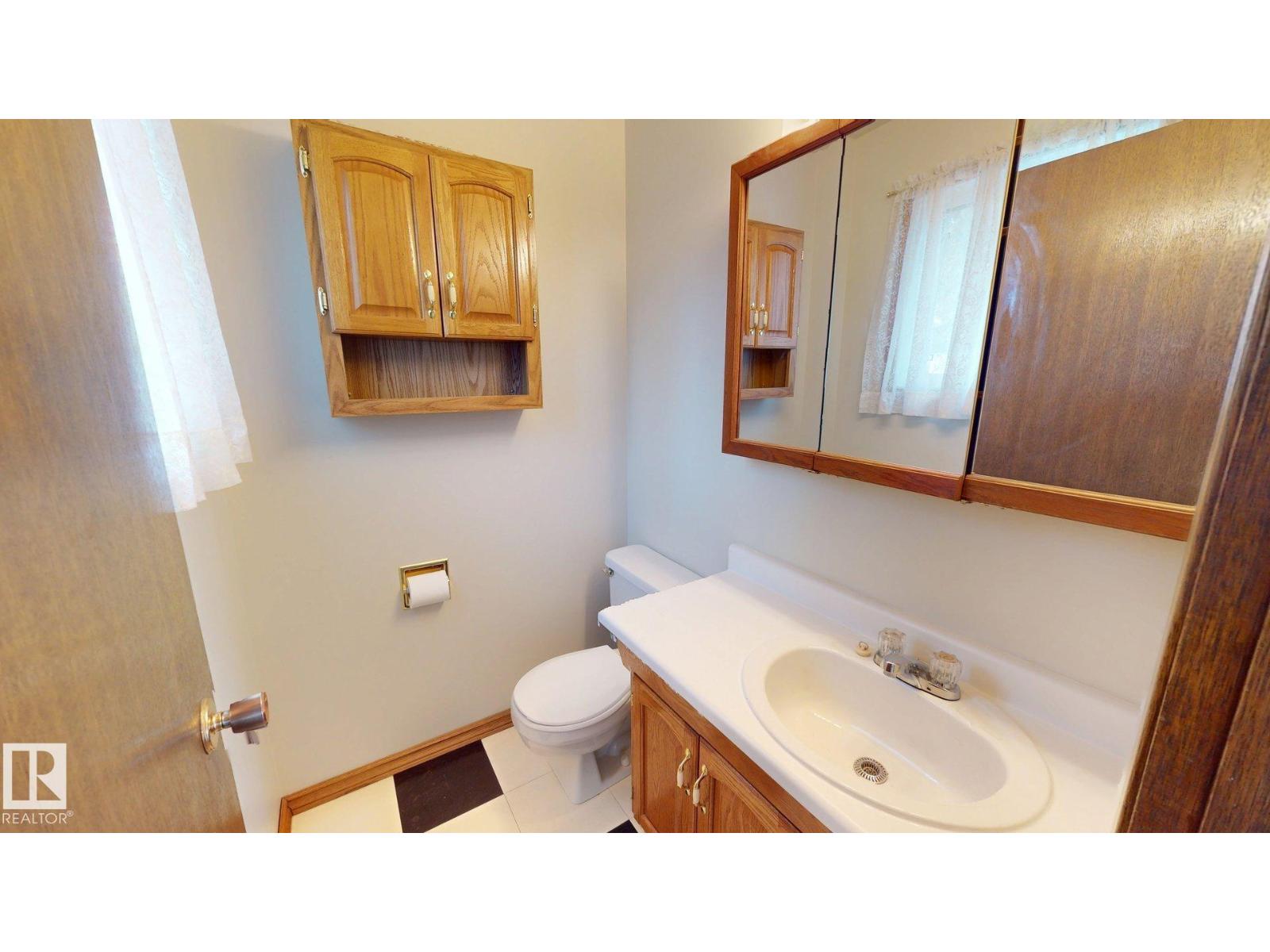 363 Richfield Rd Nw, Edmonton, Alberta  T6K 0K7 - Photo 16 - E4479486