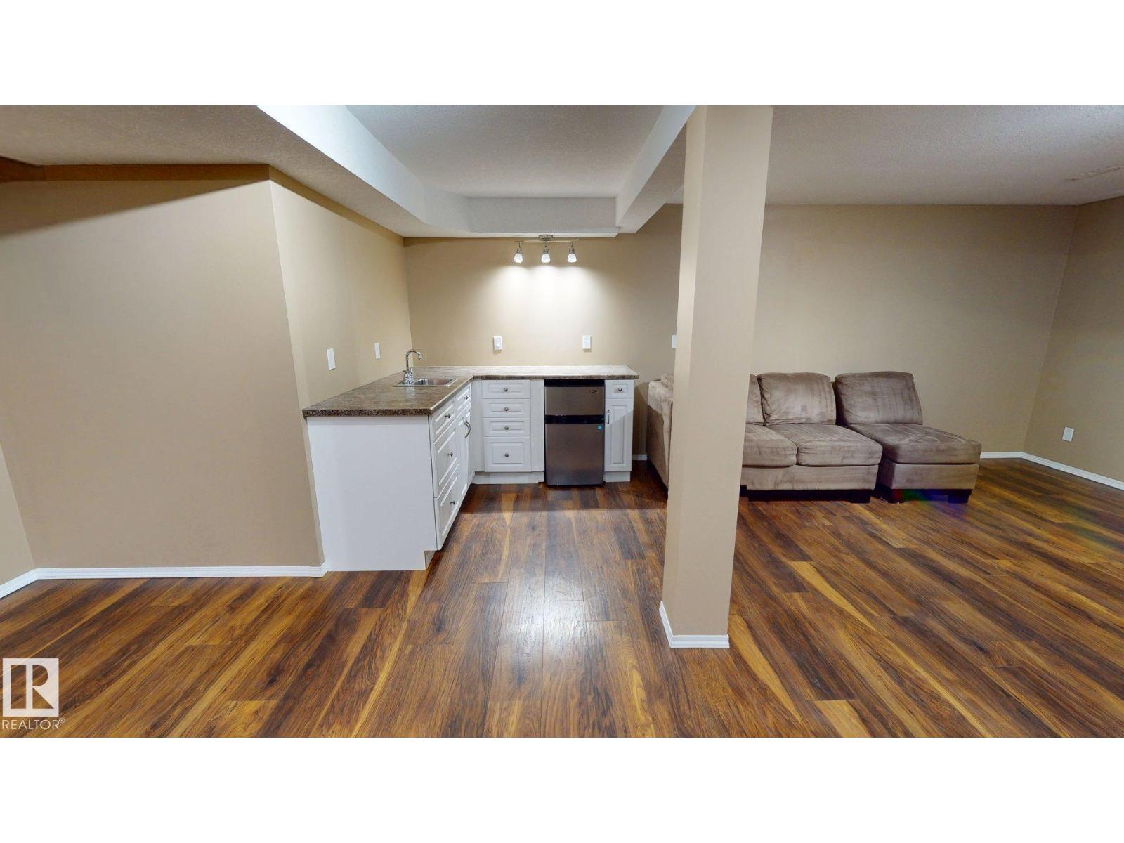 363 Richfield Rd Nw, Edmonton, Alberta  T6K 0K7 - Photo 19 - E4479486