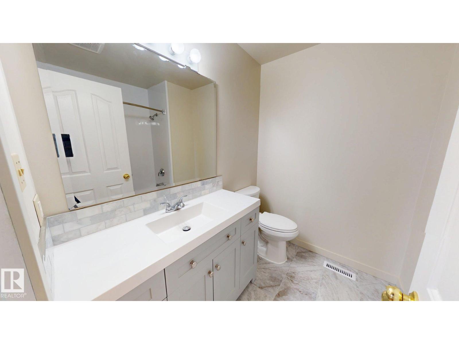 363 Richfield Rd Nw, Edmonton, Alberta  T6K 0K7 - Photo 13 - E4479486