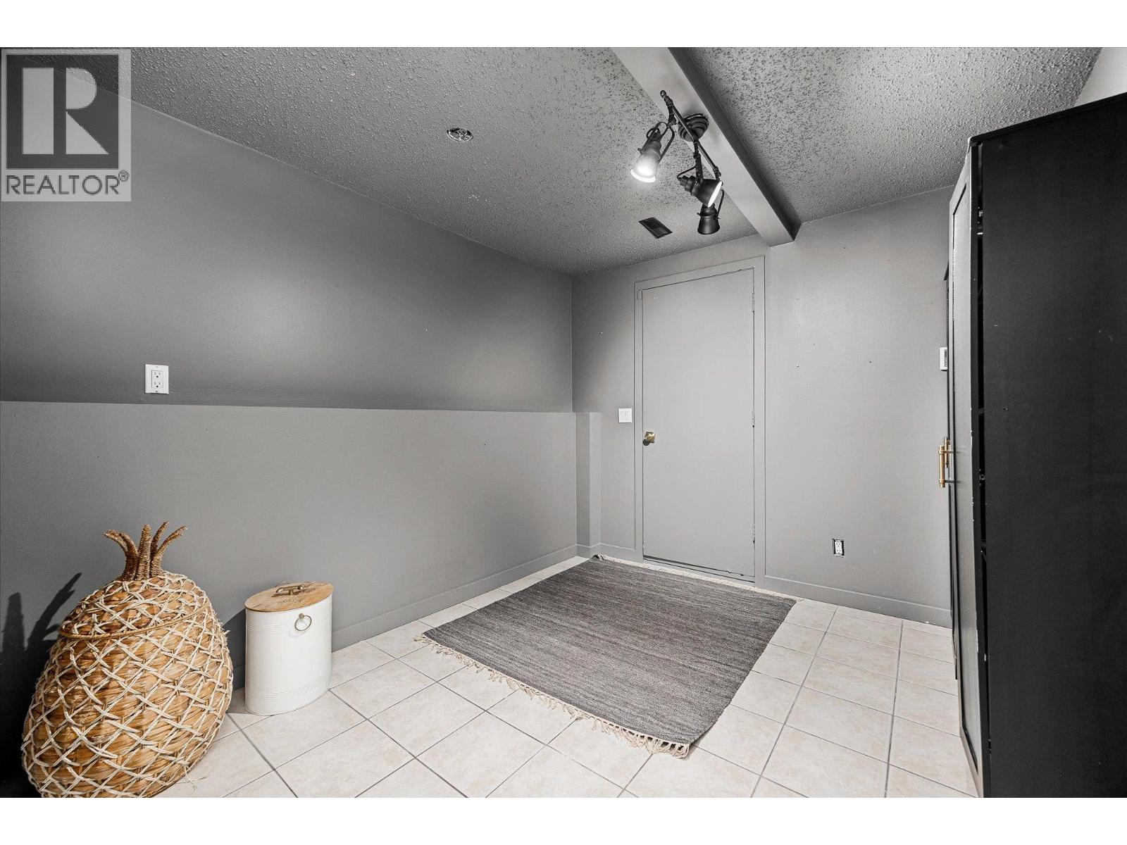 1492 Forest Avenue, Kelowna, British Columbia  V1P 1E7 - Photo 35 - 10376383