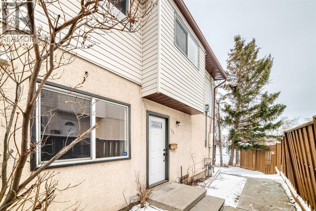 13, 4531 7 Avenue Se, Calgary, Alberta  T2A 5E4 - Photo 2 - A2294135