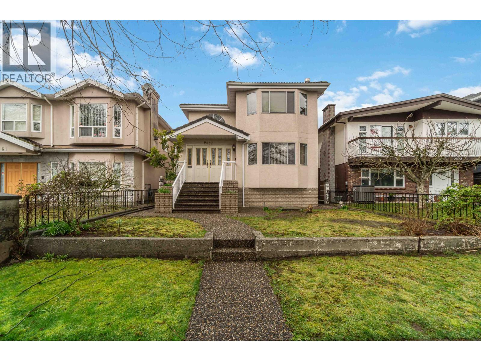 2667 E 47TH AVENUE, Vancouver, British Columbia