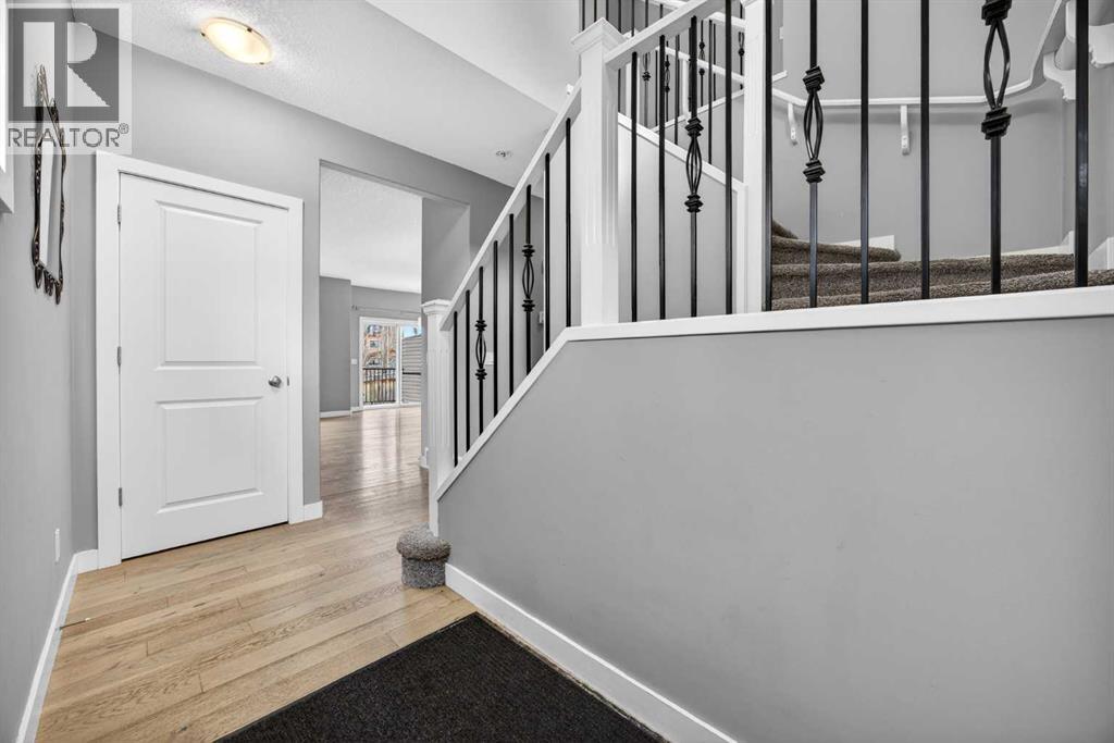 43 Kincora Crescent Nw, Calgary, Alberta  T3R 0N5 - Photo 5 - A2294601