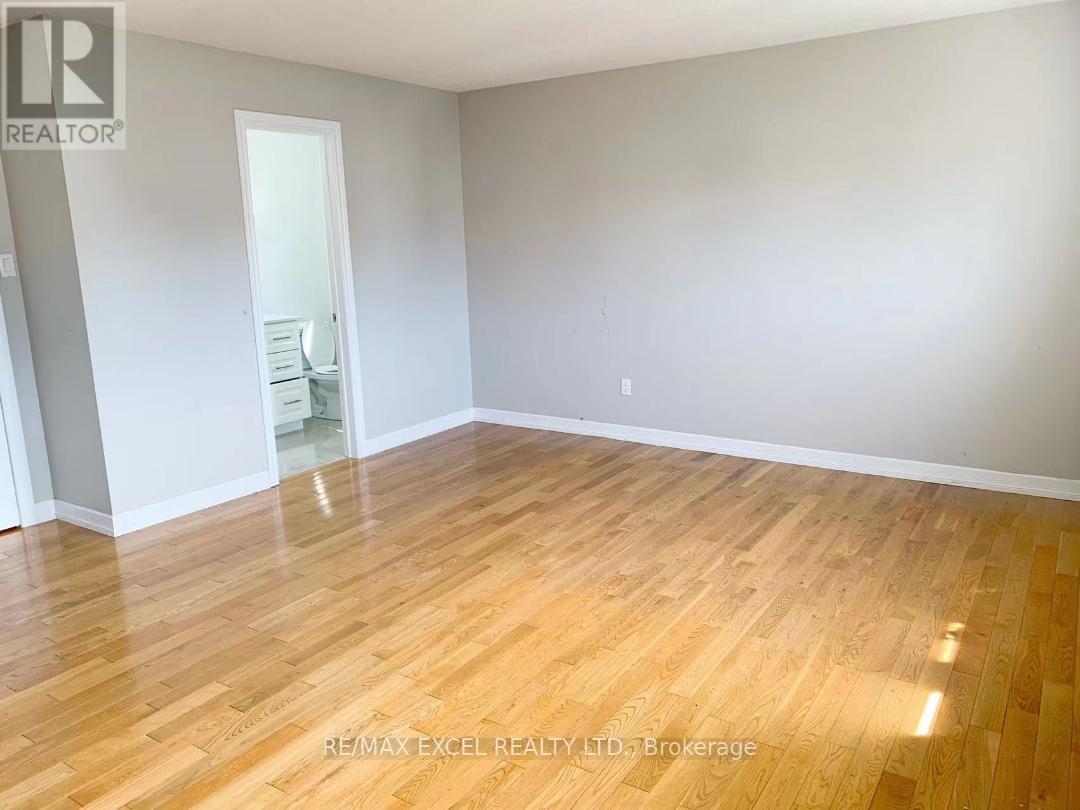 31 Enchanted Hills Crescent, Toronto, Ontario  M1V 3N9 - Photo 7 - E12831086