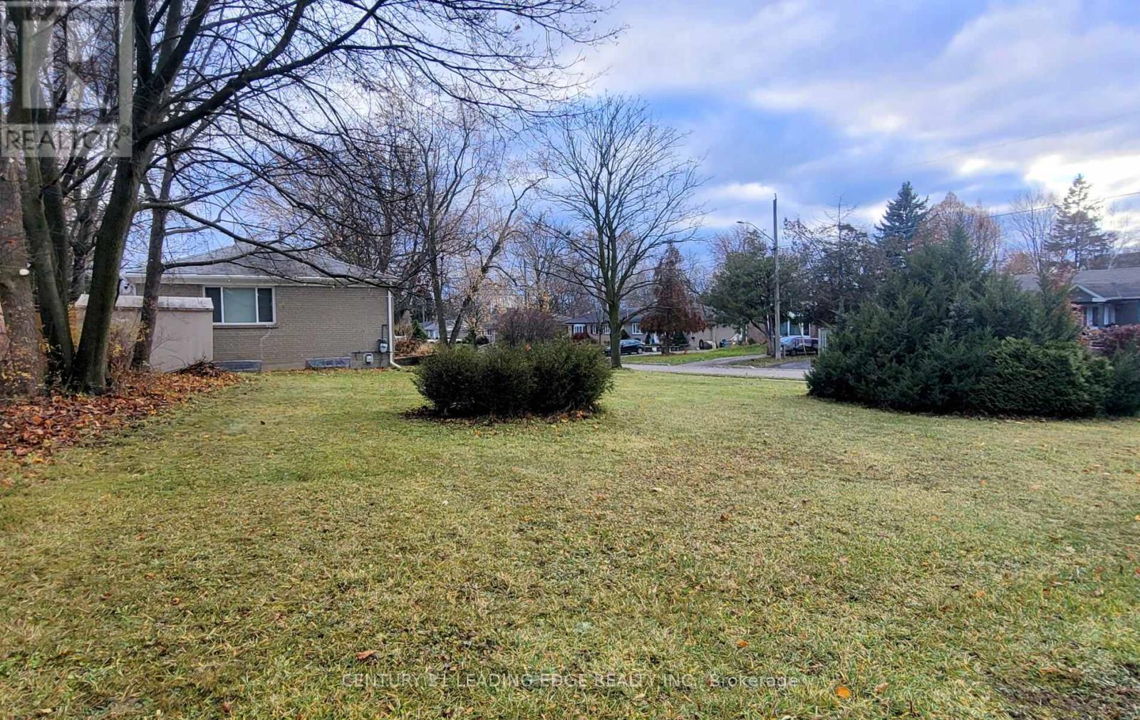 11 Hiley Avenue, Ajax, Ontario  L1S 6H3 - Photo 3 - E12793074