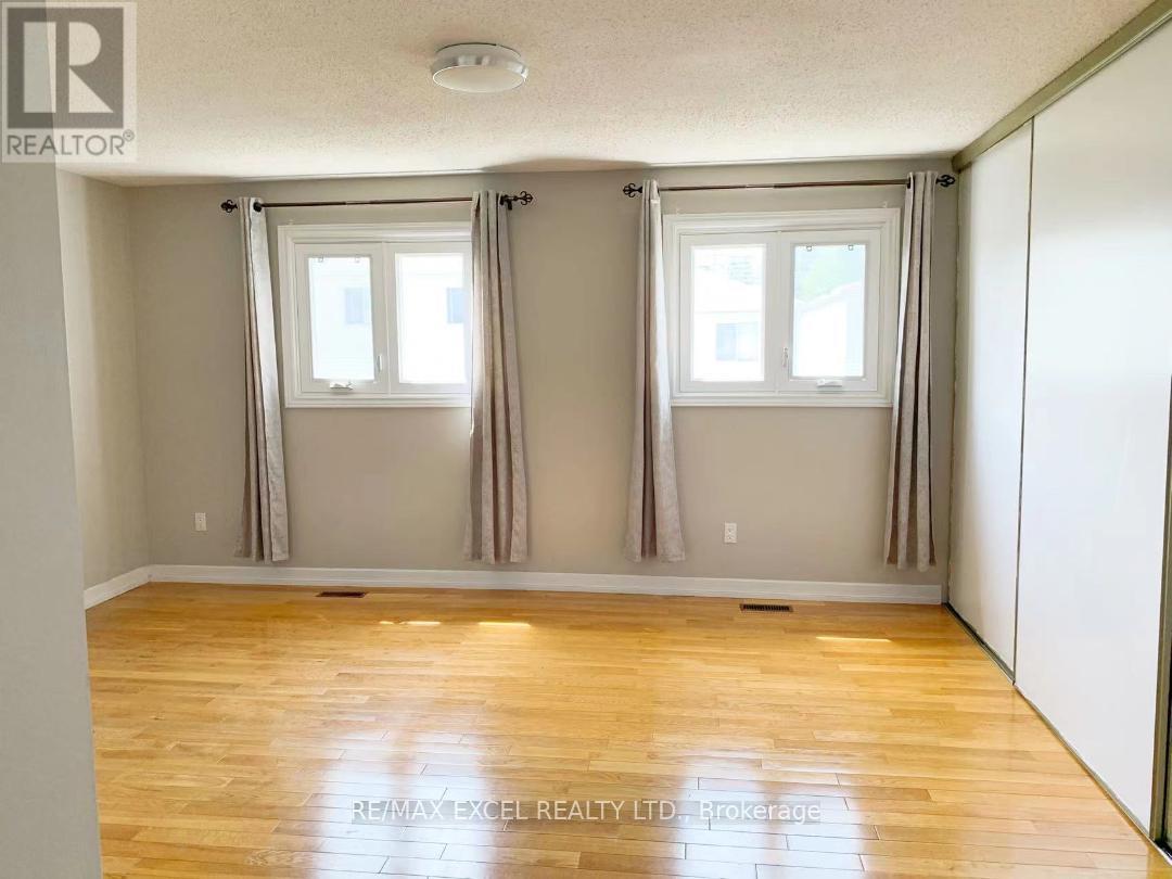 31 Enchanted Hills Crescent, Toronto, Ontario  M1V 3N9 - Photo 6 - E12831086