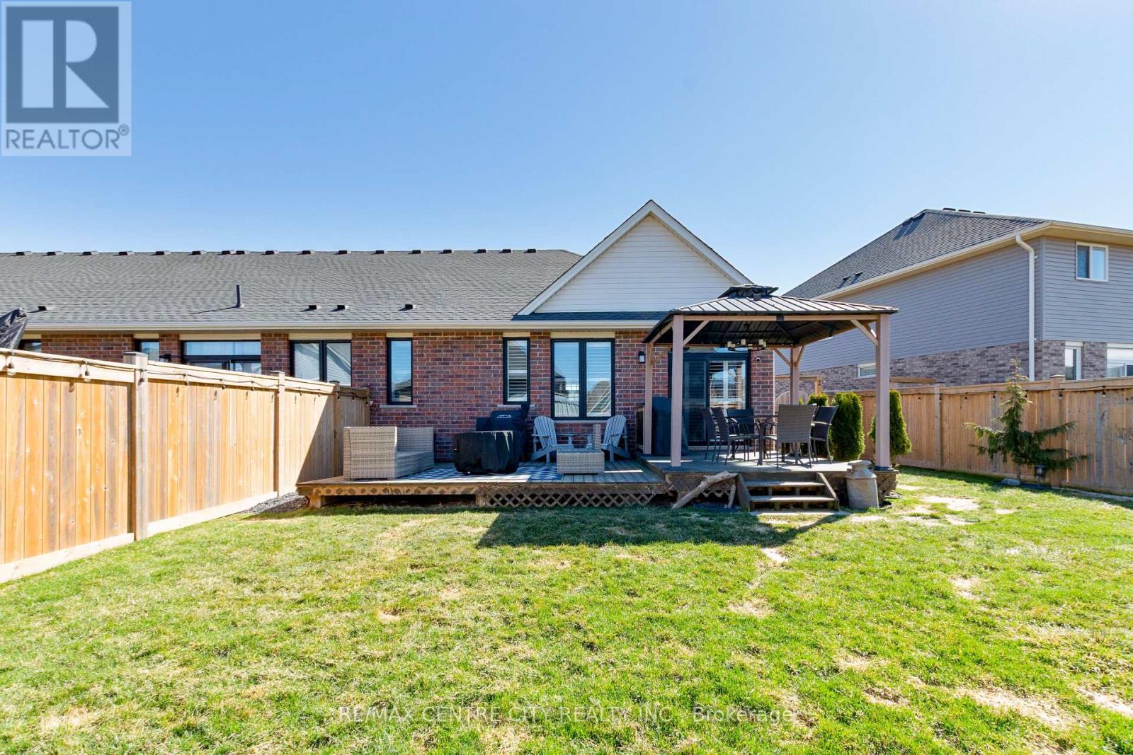 24 Renaissance Drive, St. Thomas, Ontario  N5R 0J9 - Photo 4 - X12777814