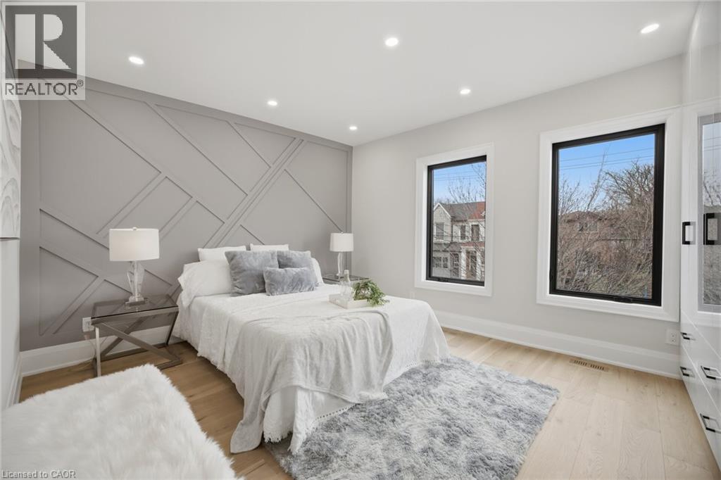 241 Maria Street, Toronto, Ontario  M6P 1W6 - Photo 13 - 40816064