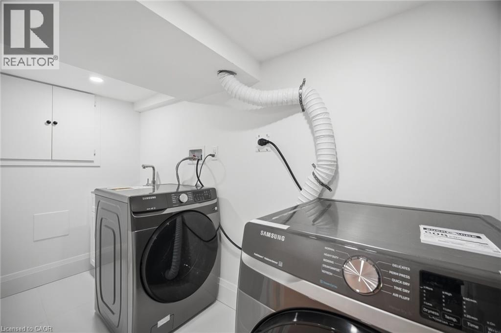 241 Maria Street, Toronto, Ontario  M6P 1W6 - Photo 26 - 40816064