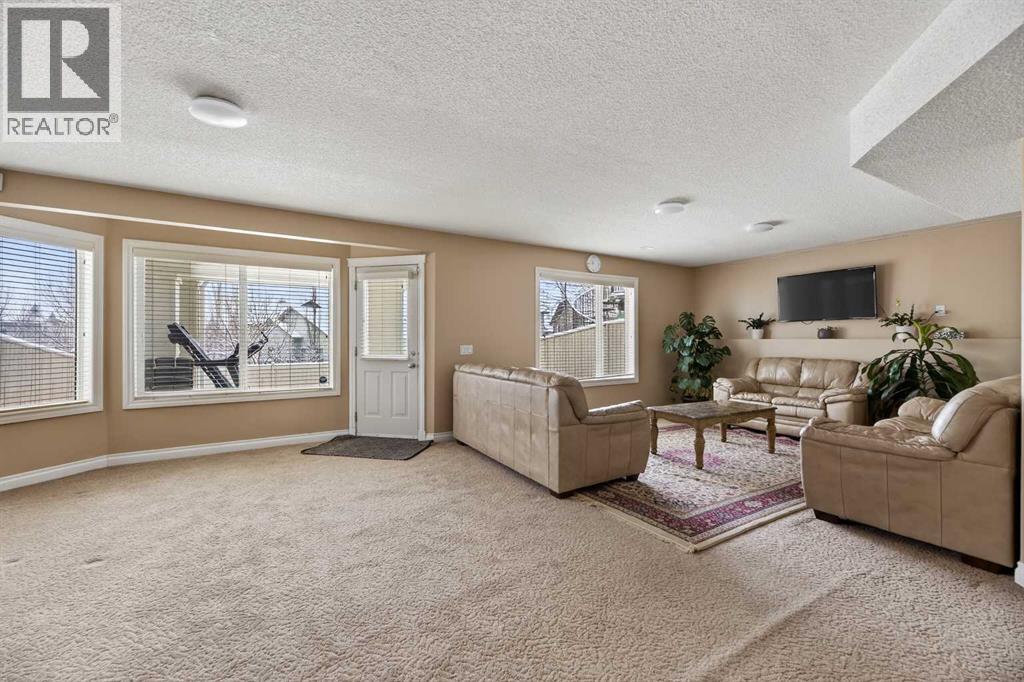 166 Evansmeade Circle N, Calgary, Alberta  T3P 1B7 - Photo 44 - A2294255