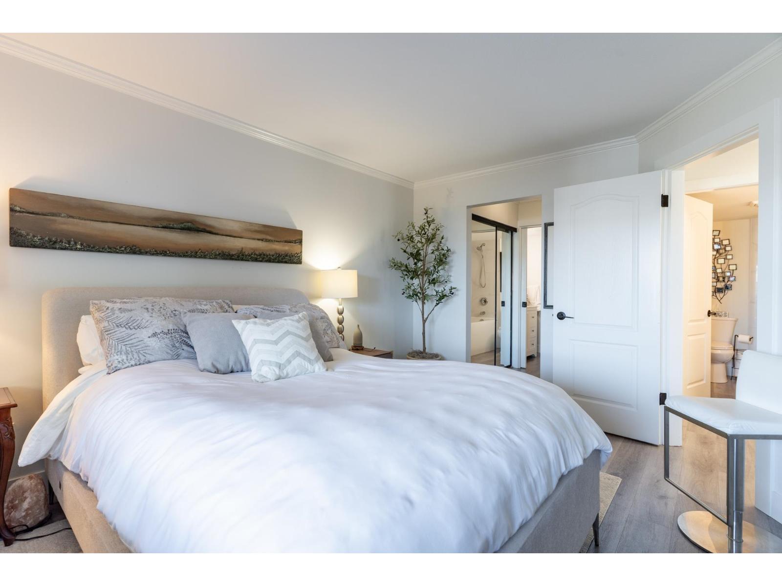 Listing Picture 21 of 40 : 501 1225 MERKLIN STREET, White Rock - 魯藝地產 Yvonne Lu Group - MLS Medallion Club Member