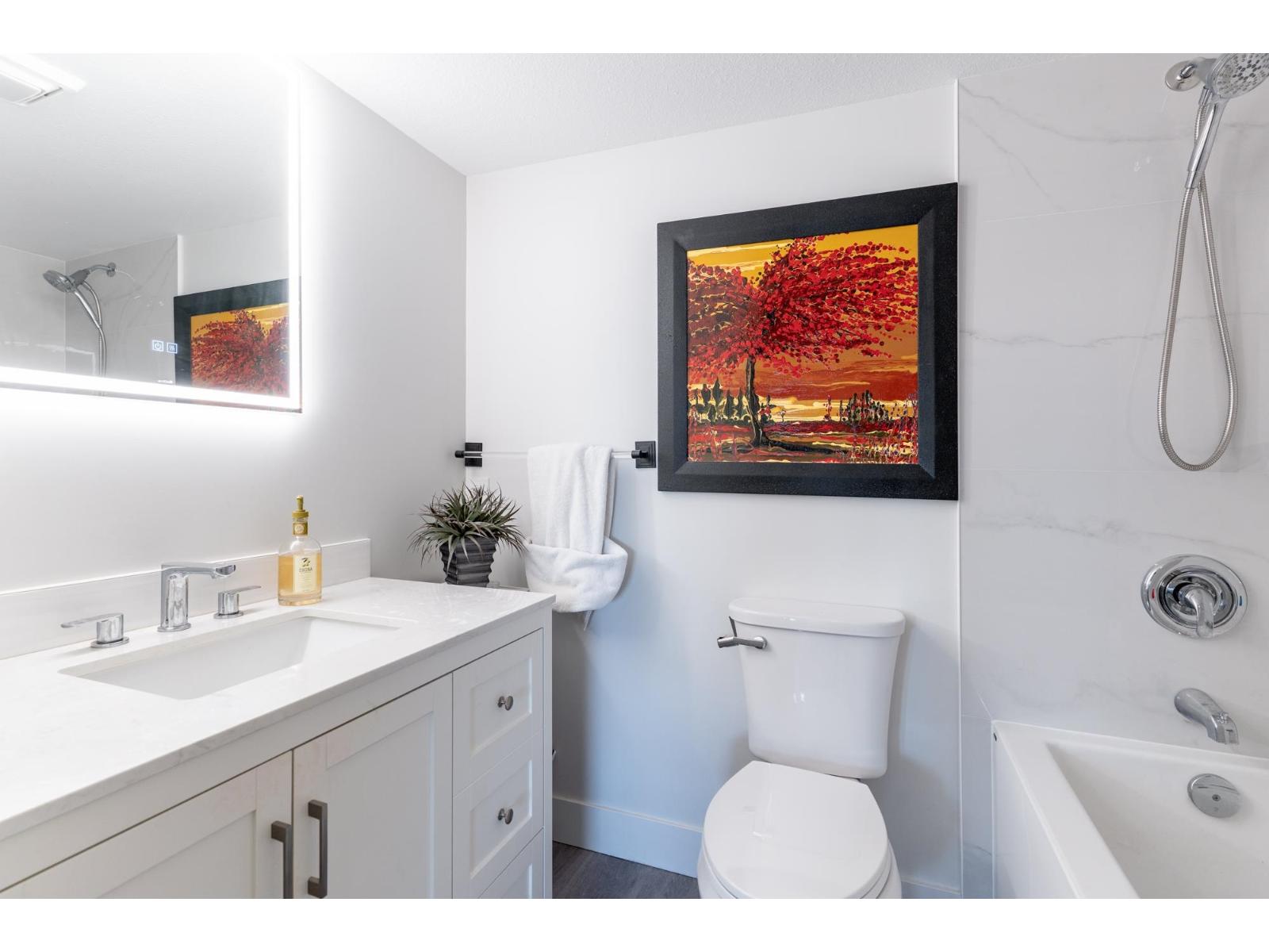 Listing Picture 22 of 40 : 501 1225 MERKLIN STREET, White Rock - 魯藝地產 Yvonne Lu Group - MLS Medallion Club Member