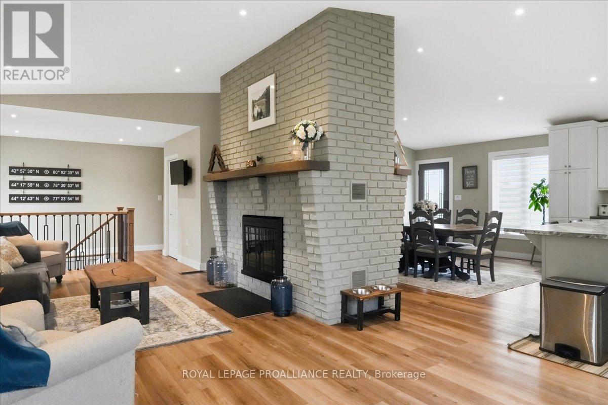 300 Farnham Road, Belleville, Ontario  K8N 0P1 - Photo 12 - X12937286