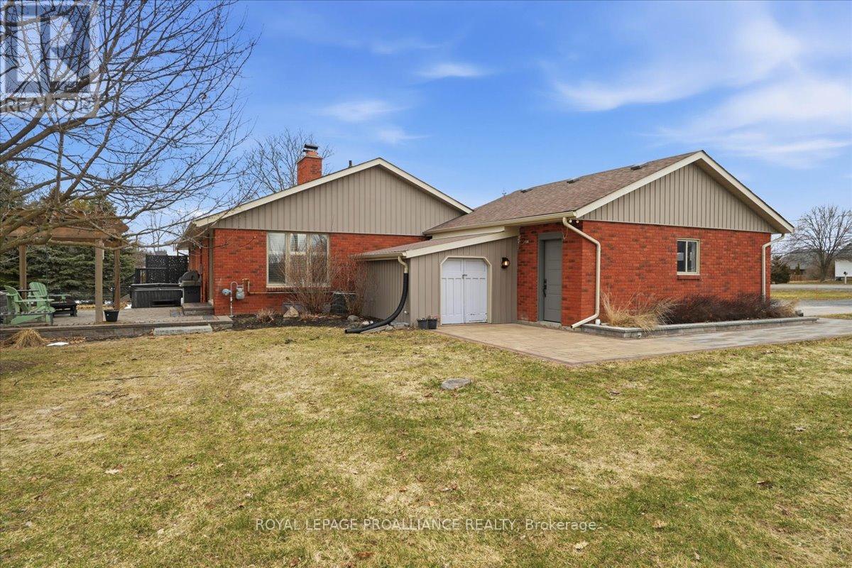 300 Farnham Road, Belleville, Ontario  K8N 0P1 - Photo 38 - X12937286