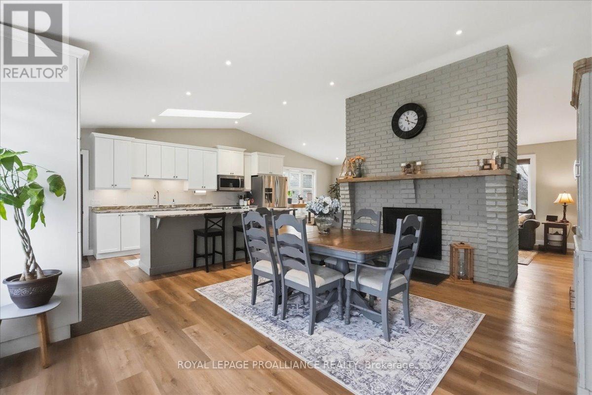 300 Farnham Road, Belleville, Ontario  K8N 0P1 - Photo 5 - X12937286