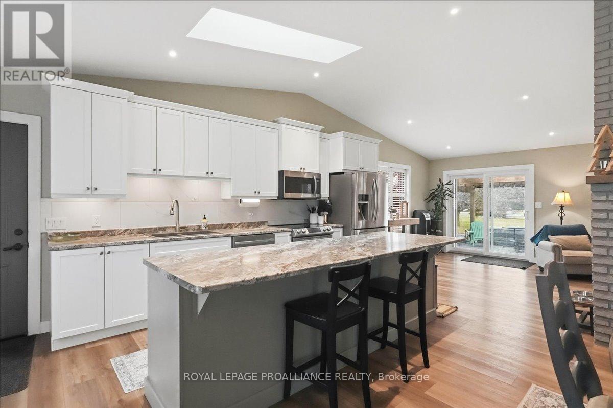 300 Farnham Road, Belleville, Ontario  K8N 0P1 - Photo 7 - X12937286