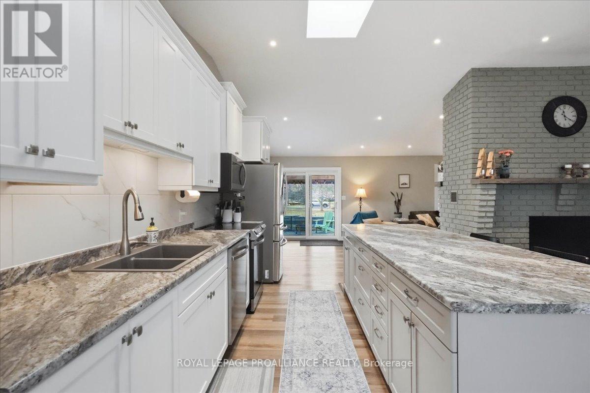 300 Farnham Road, Belleville, Ontario  K8N 0P1 - Photo 8 - X12937286