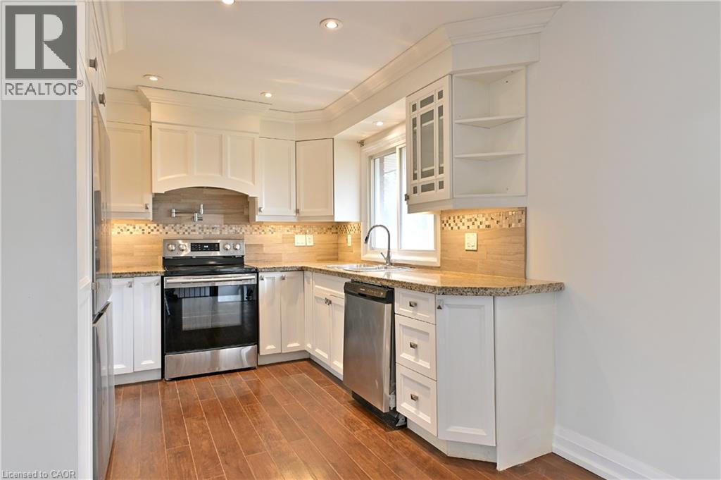 2313 Fassel Avenue, Burlington, Ontario  L7R 3P4 - Photo 6 - 40816246