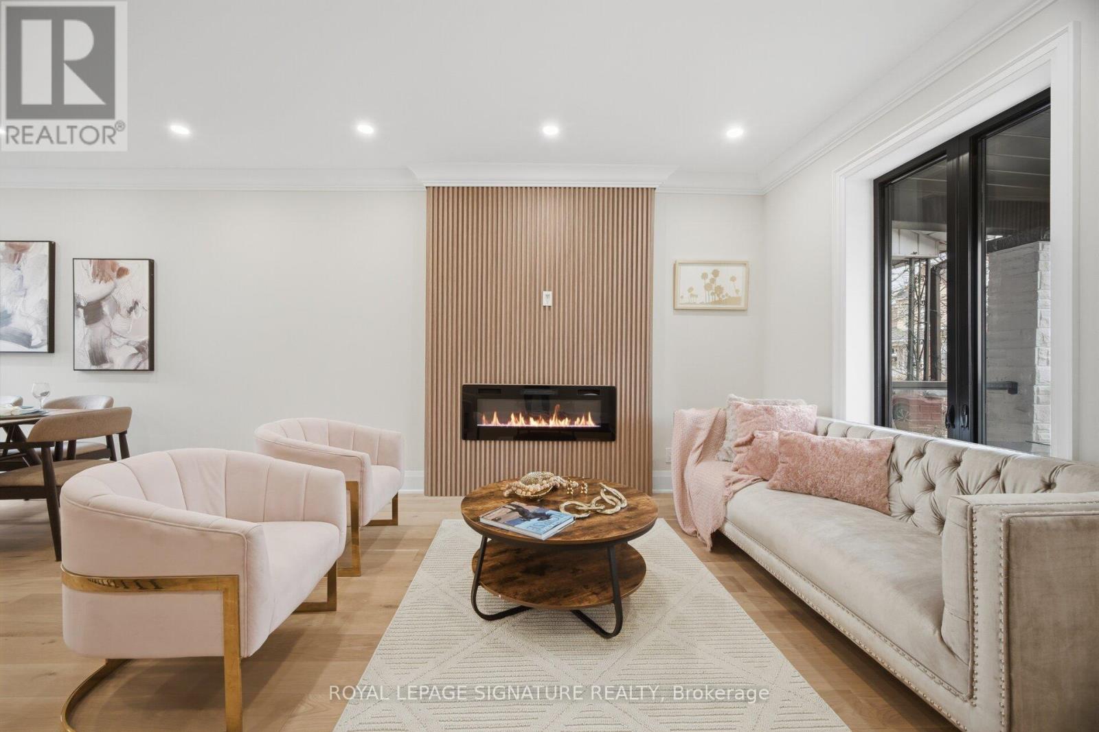 241 MARIA STREET, Toronto, Ontario