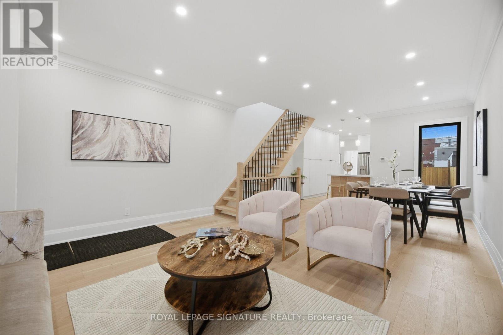 241 Maria Street, Toronto, Ontario  M6P 1W6 - Photo 3 - W12936952