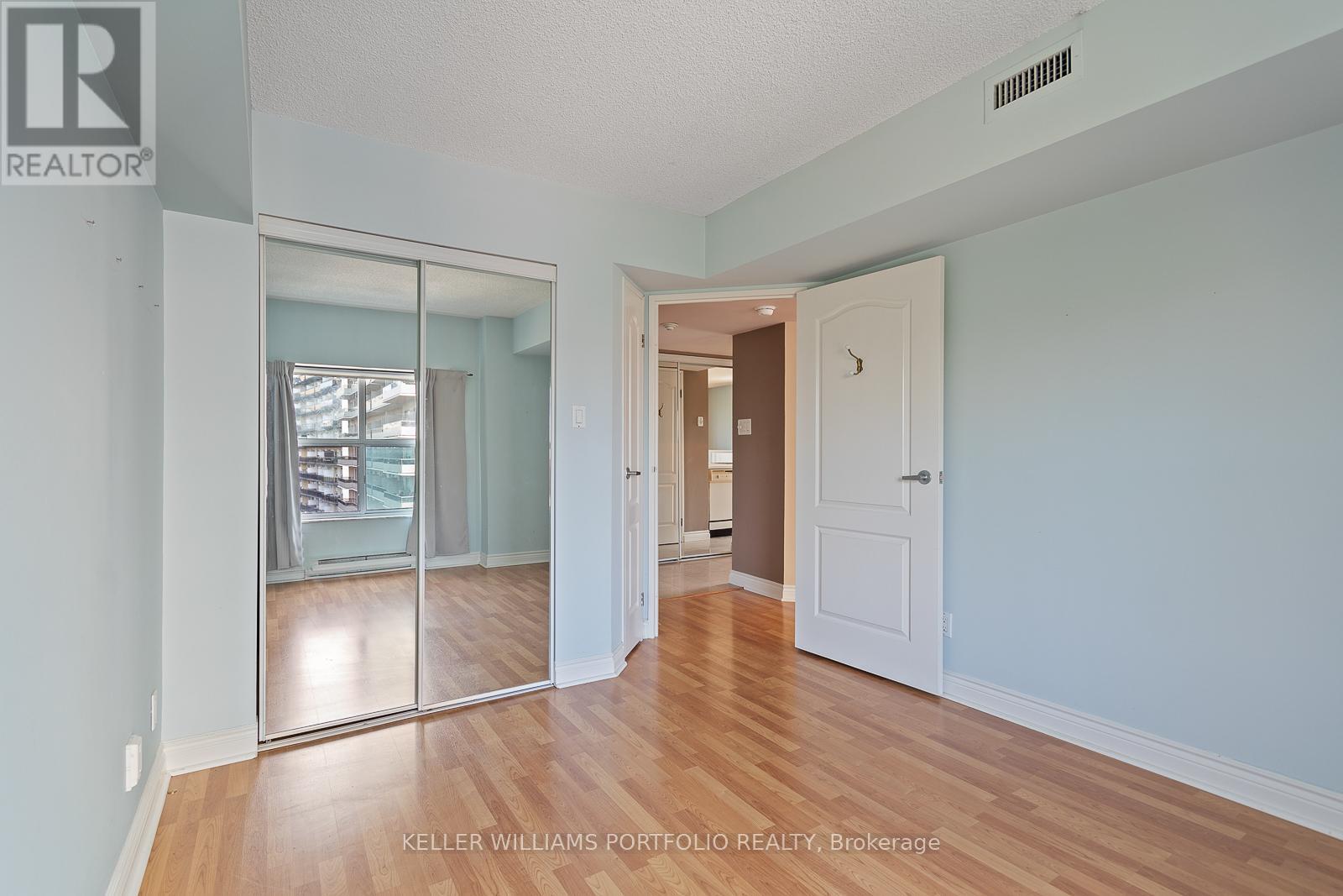 604 - 97 Lawton Boulevard, Toronto, Ontario  M4V 1Z6 - Photo 19 - C12937238