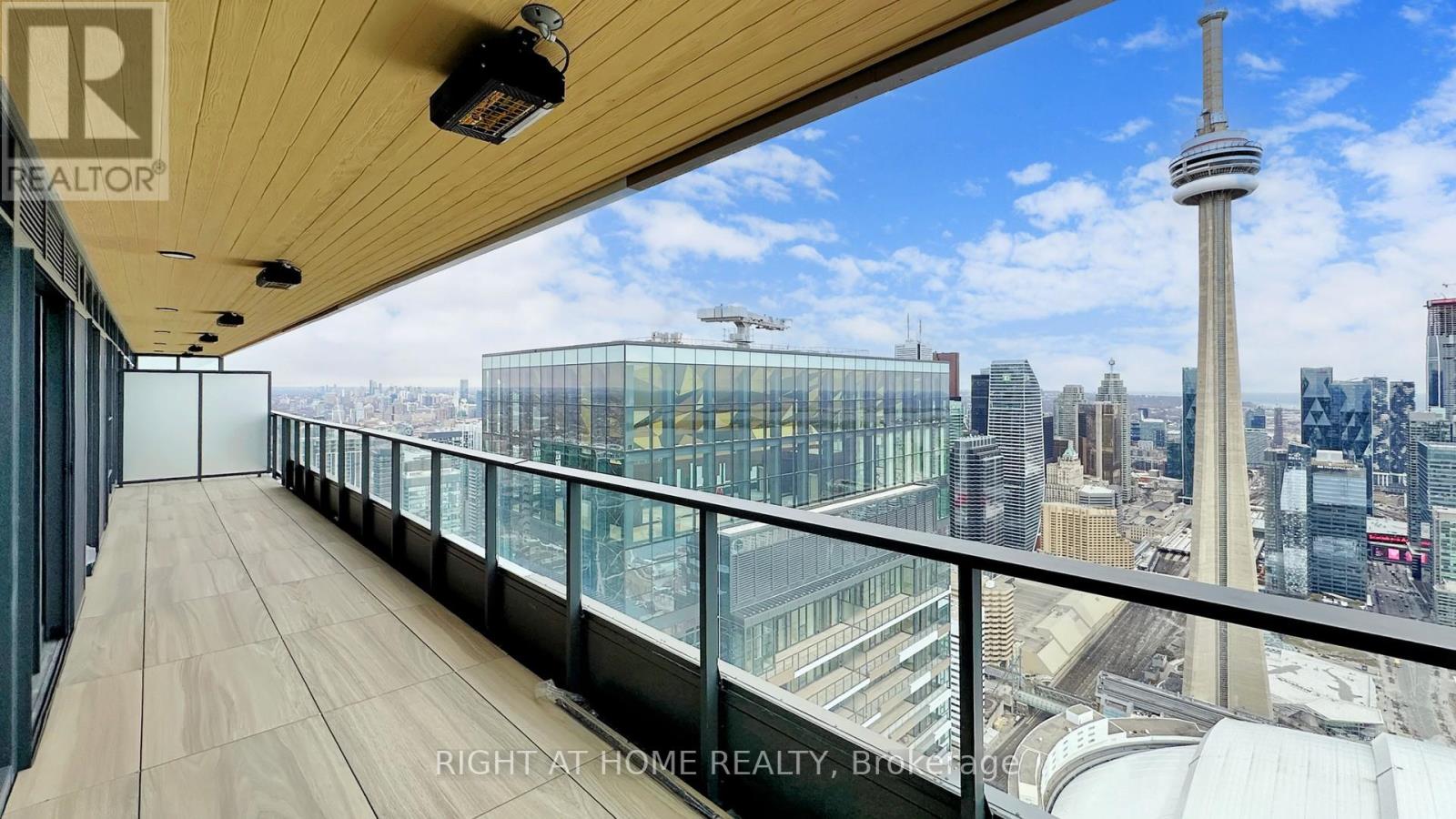 7706 - 3 Concord City Place Way, Toronto, Ontario  M5V 0X4 - Photo 35 - C12937258