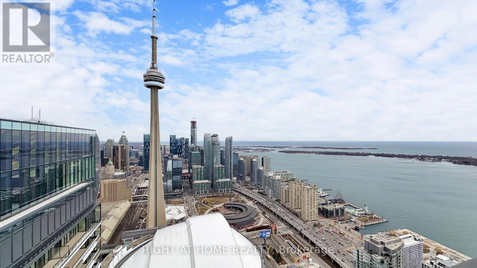 7706 - 3 Concord City Place Way, Toronto, Ontario  M5V 0X4 - Photo 38 - C12937258