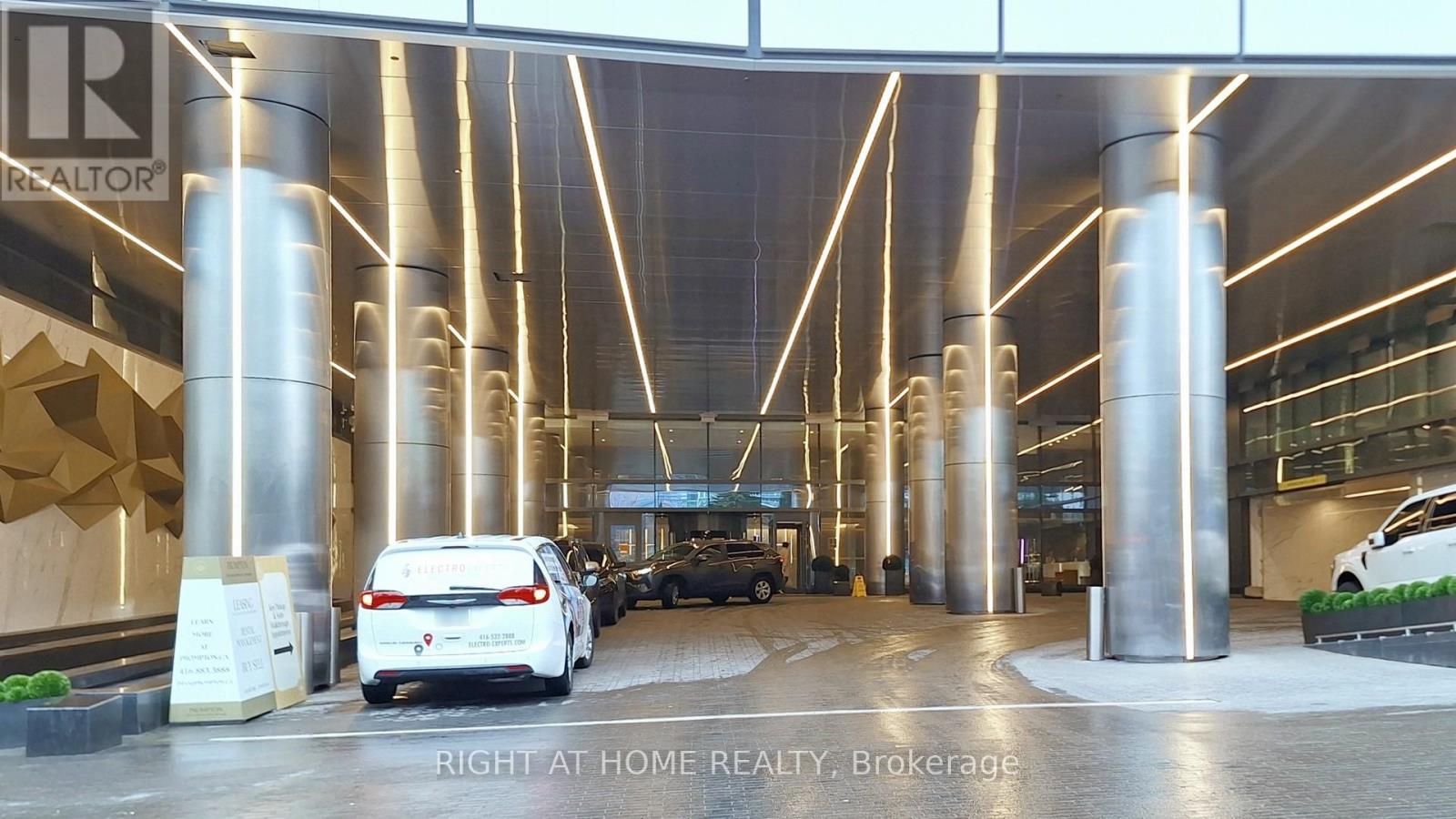 7706 - 3 Concord City Place Way, Toronto, Ontario  M5V 0X4 - Photo 5 - C12937258