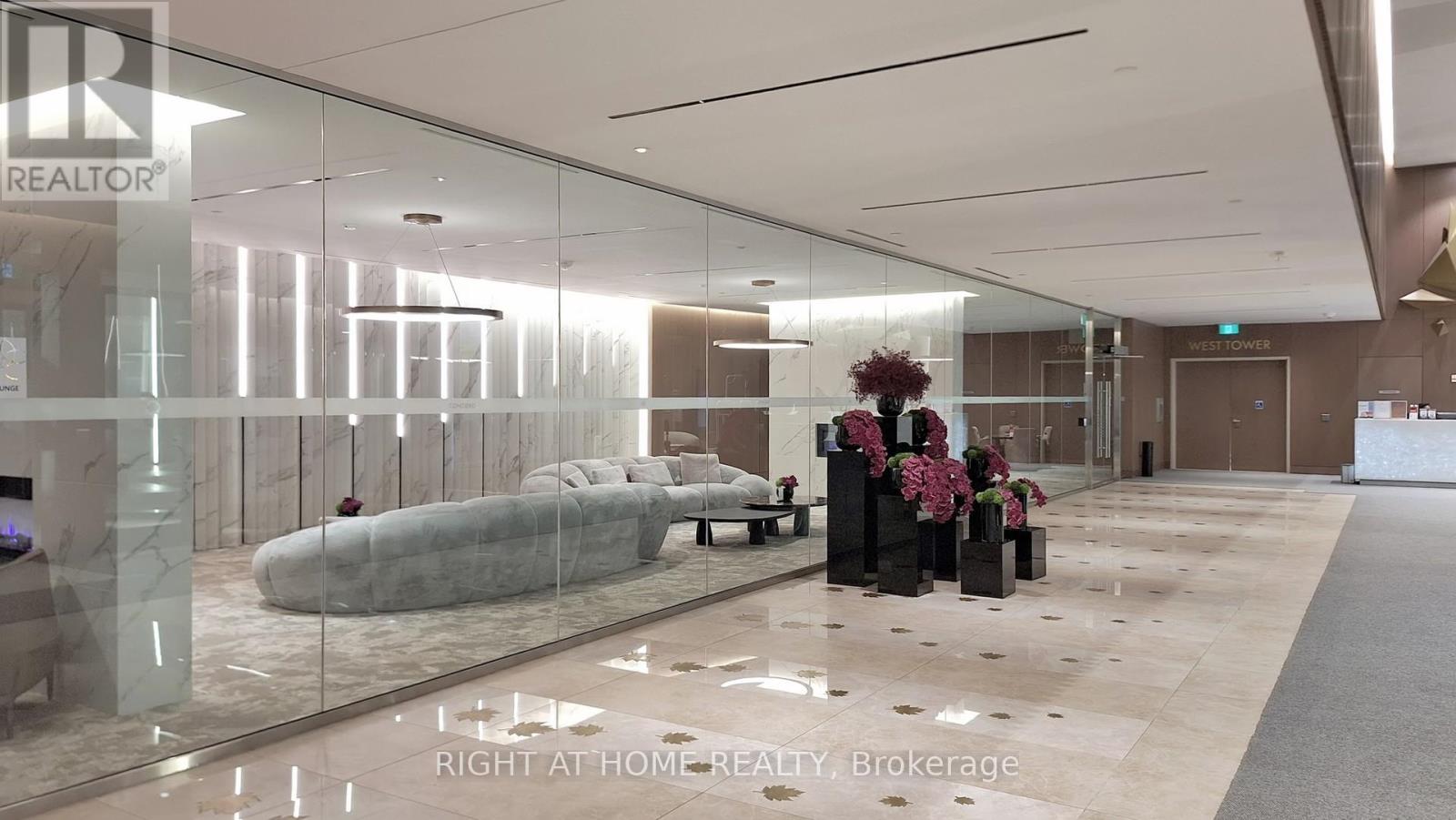 7706 - 3 Concord City Place Way, Toronto, Ontario  M5V 0X4 - Photo 6 - C12937258