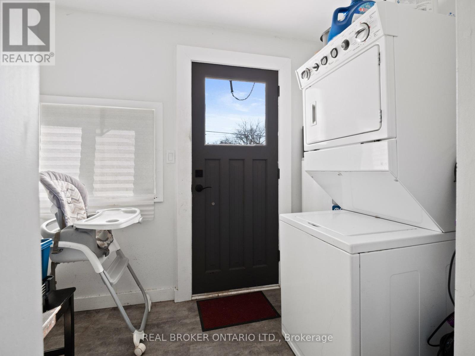 18 Patricia Avenue, Welland, Ontario  L3C 1E8 - Photo 12 - X12937248