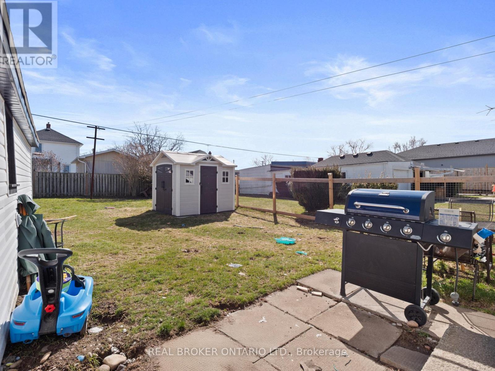 18 Patricia Avenue, Welland, Ontario  L3C 1E8 - Photo 23 - X12937248