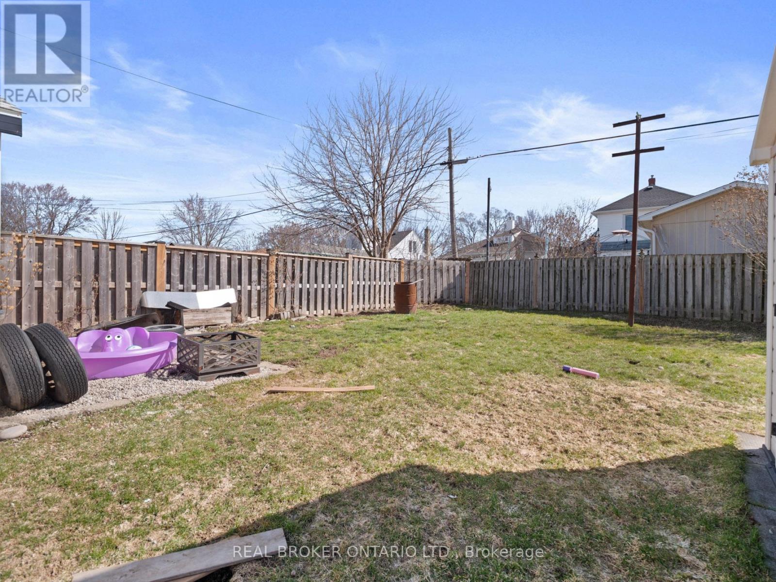 18 Patricia Avenue, Welland, Ontario  L3C 1E8 - Photo 25 - X12937248