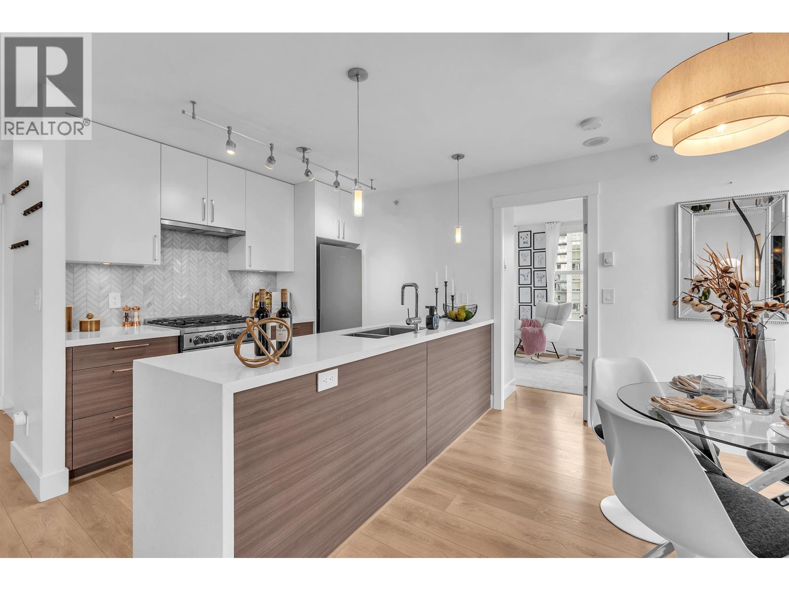 2504 969 Richards Street, Vancouver, British Columbia  V6B 1A8 - Photo 12 - R3104845