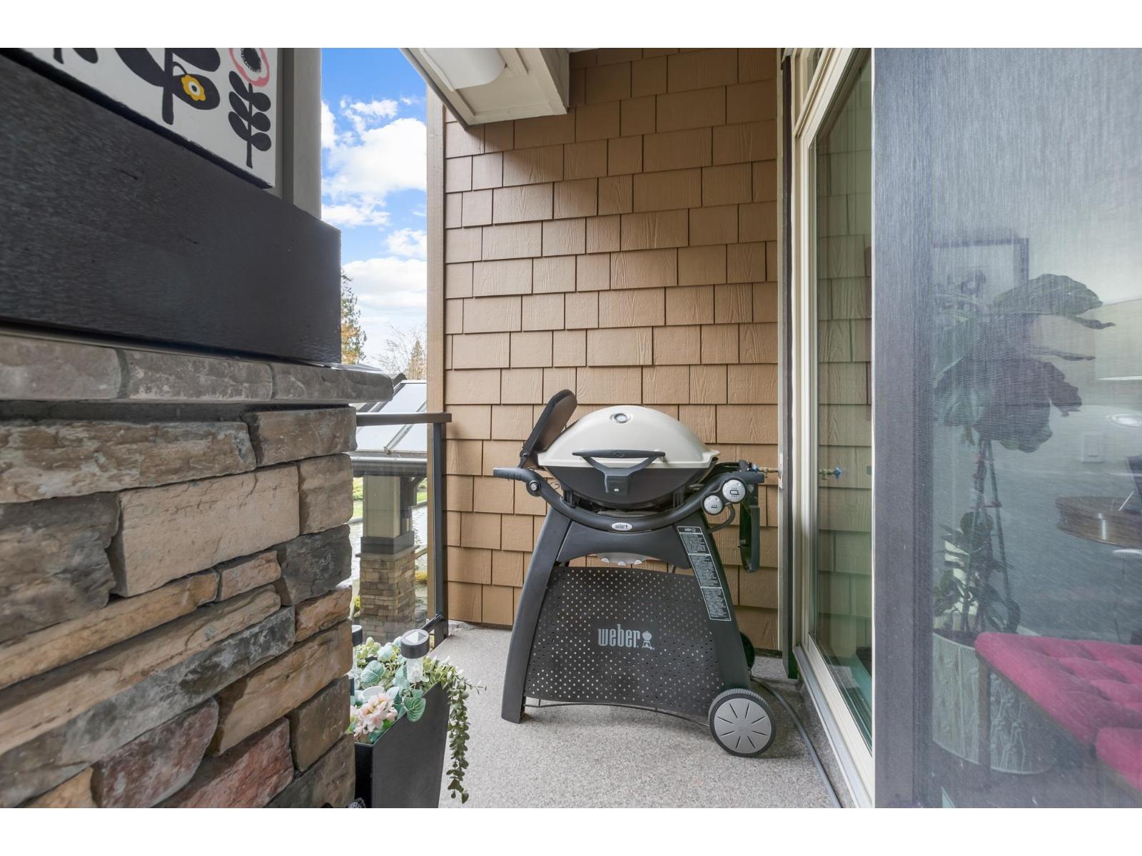 201 15195 36 Avenue, Surrey, British Columbia V3Z 4R3 - Photo 31 - R3105012