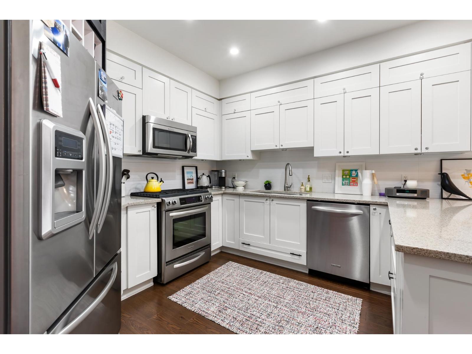 201 15195 36 Avenue, Surrey, British Columbia V3Z 4R3 - Photo 5 - R3105012