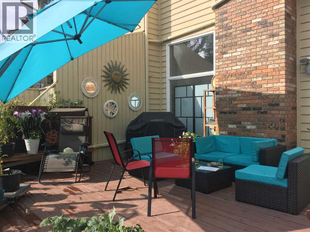 340 Point Mckay Gardens NW, Calgary, Alberta  T3B 4V8 - Photo 45 - A2293763