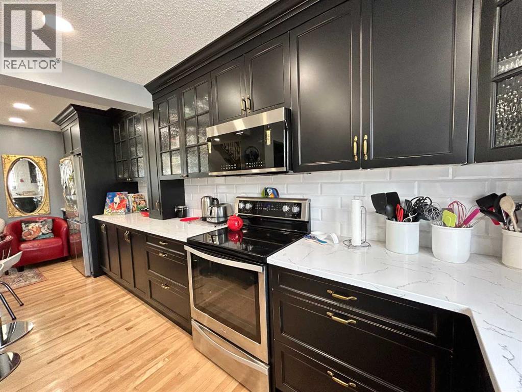 340 Point Mckay Gardens NW, Calgary, Alberta  T3B 4V8 - Photo 11 - A2293763