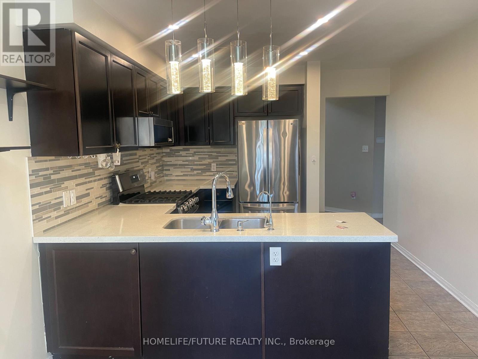 1359 Whitelaw Avenue, Oshawa, Ontario  L1K 0G6 - Photo 2 - E12936840